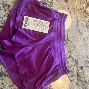 Lululemon Hotty Hot HR Short 4” Lined Size 4